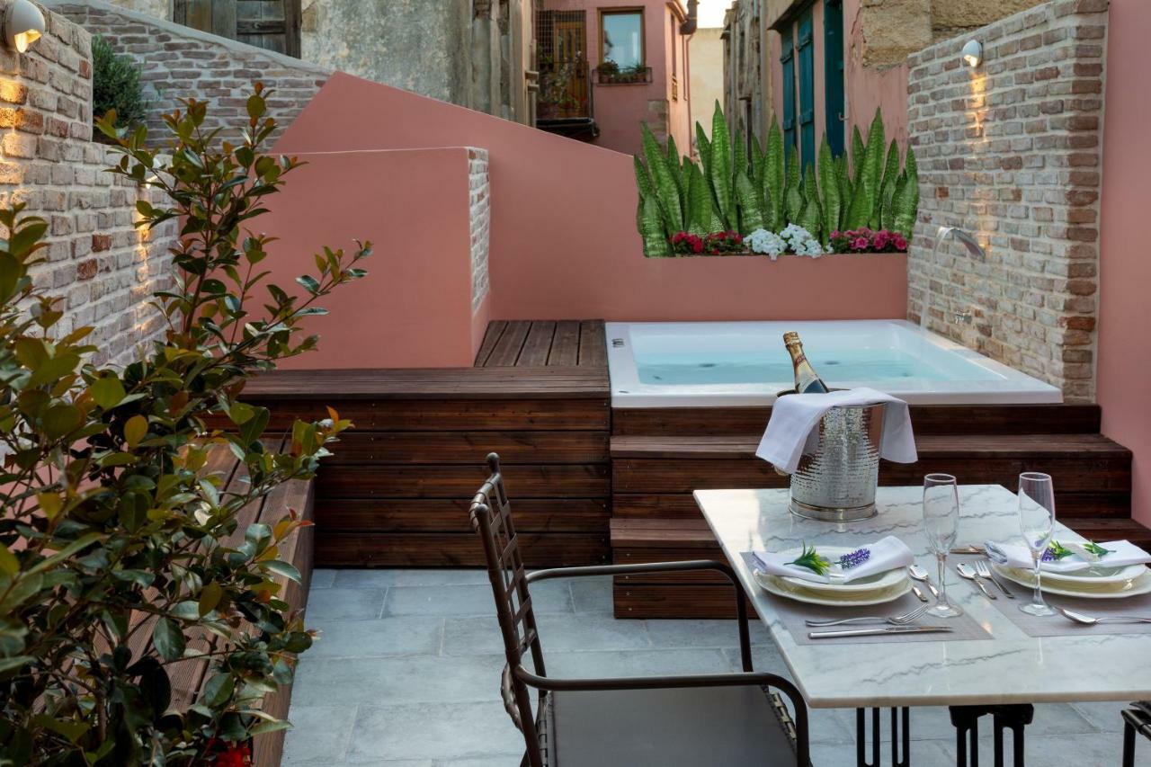 Vener Luxury Suites Chania  Bagian luar foto